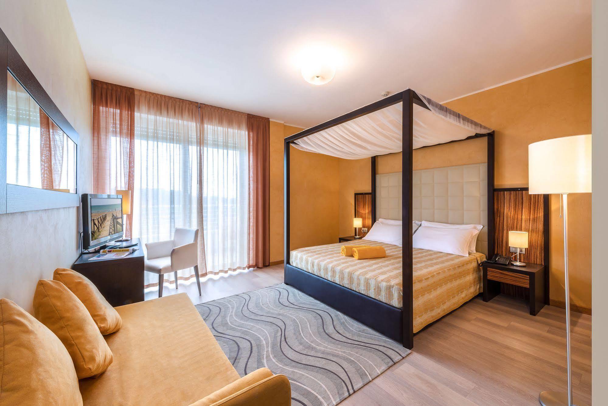 Hotel San Marco Bibione Exterior foto